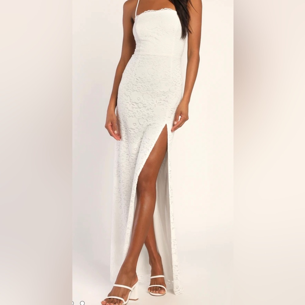 White wedding dress with lace (Brand New) with FREE flower crown